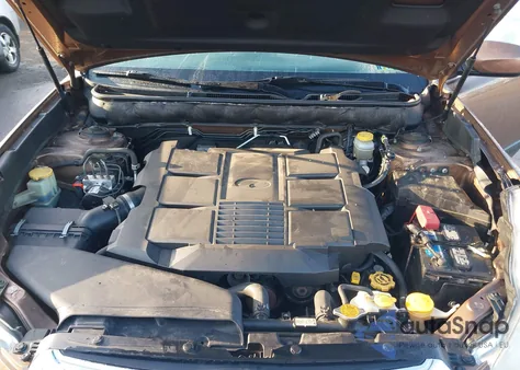 2011 Subaru Outback 3.6R Limited z USA, uszkodzony, nr VIN 4S4BRDKC1B2311761